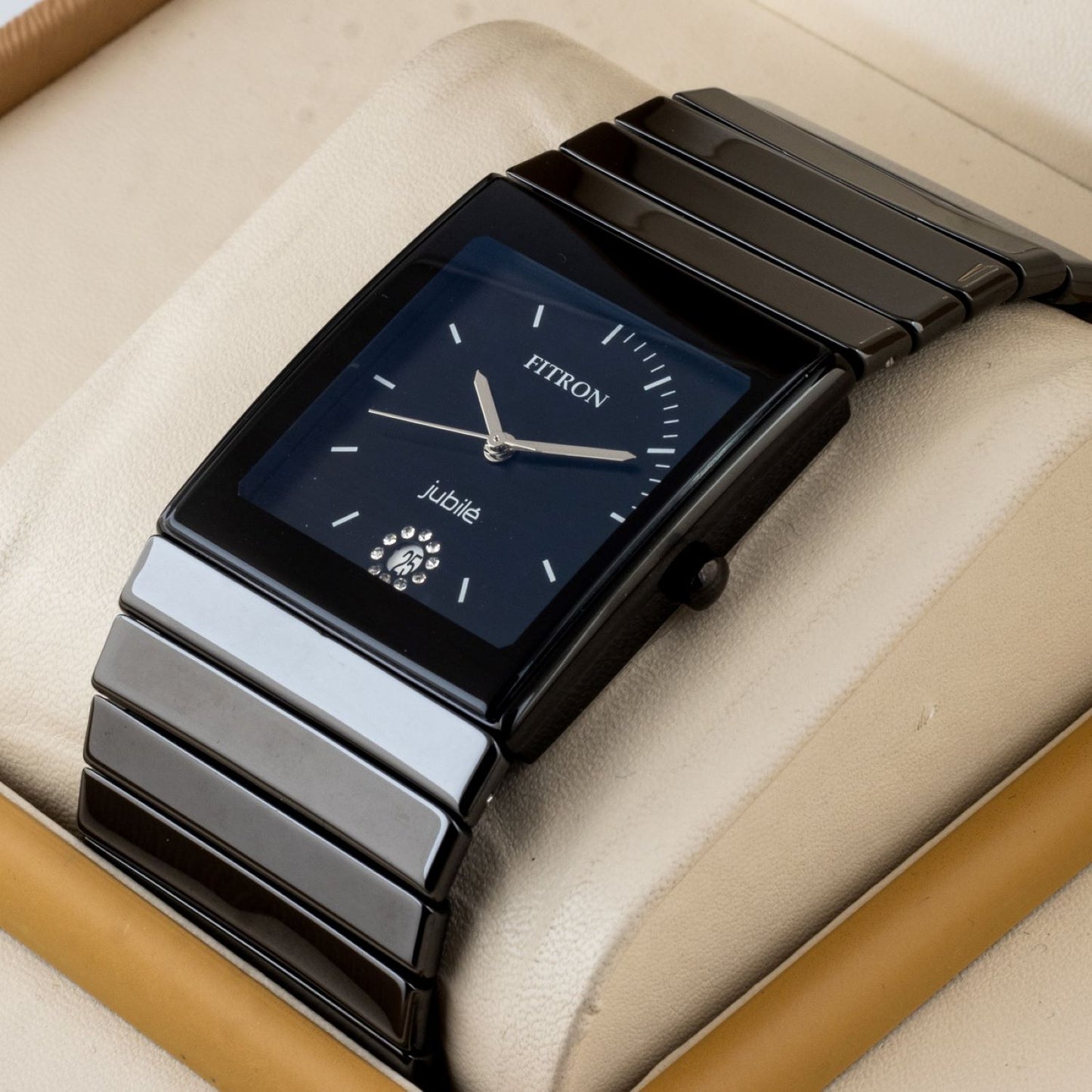 Original FITRON Scratchless Black Ceramics Wrist Watch Japan Machine