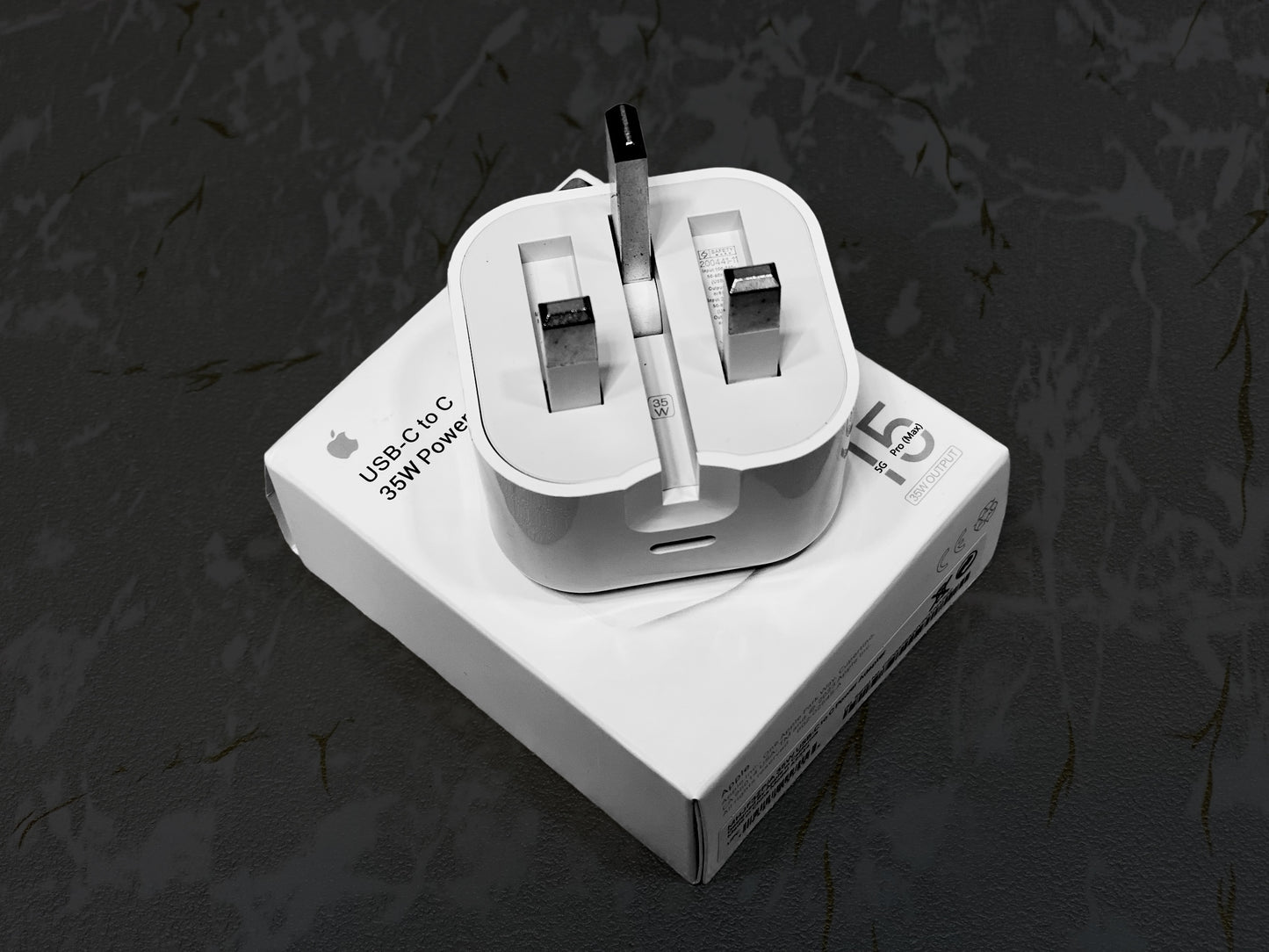 35 Watt Power Adapter USB C to C Quick Charging