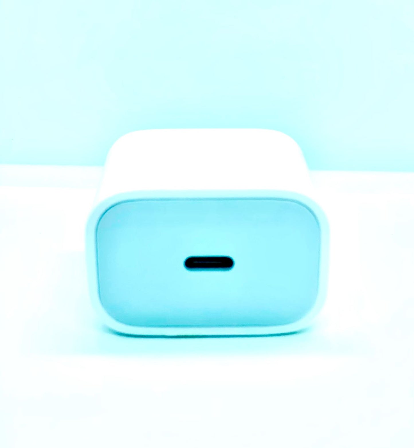USB-C 20 watt Power Adapter for Iphone (2-pin)