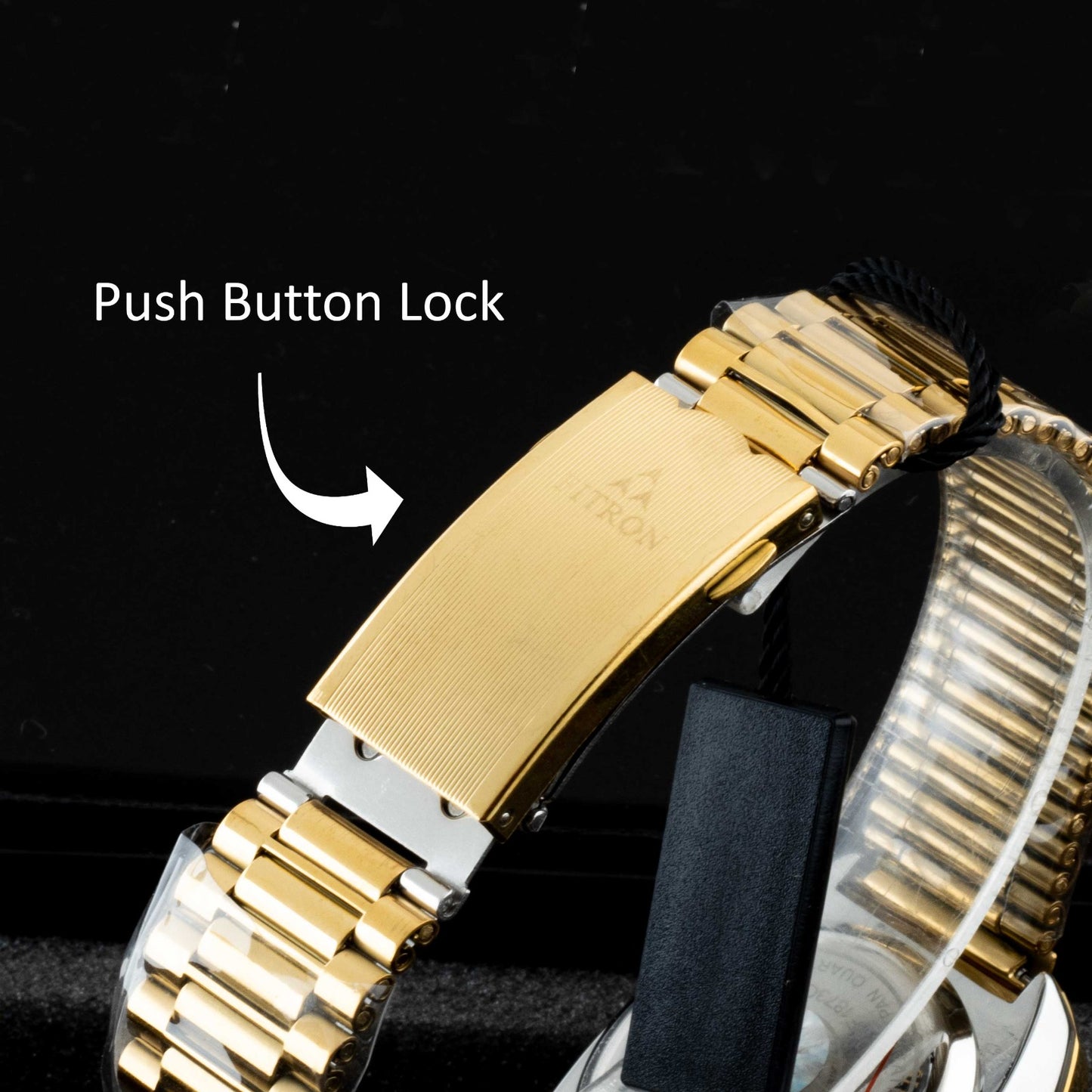 Branded Sapphiree Crystal Scratchless Men Wrist Watch
