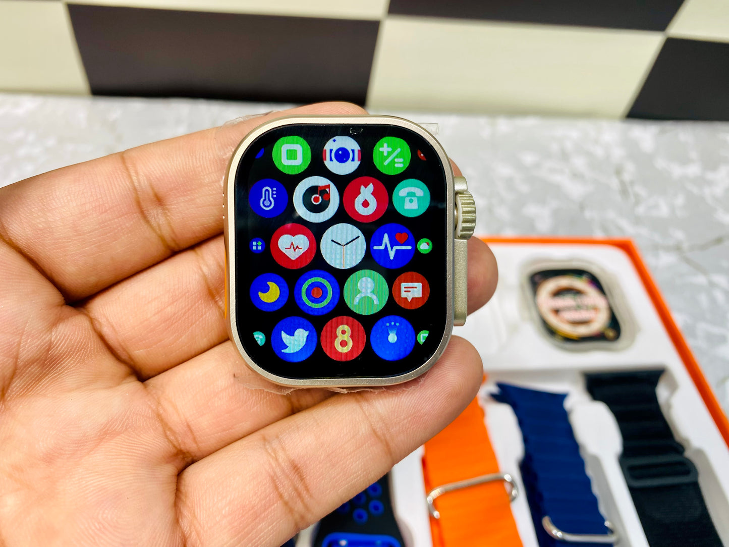 New 7 in 1 Straps Ultra 2 Smart Watch With Always On Display