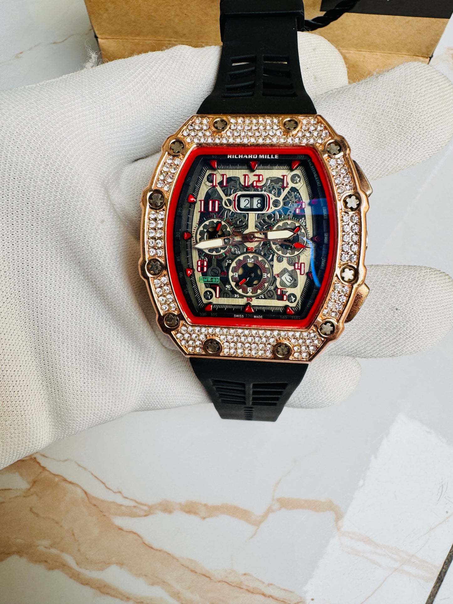 New Luxury Exclusive Design Wrist Watches for Men Chronograph
